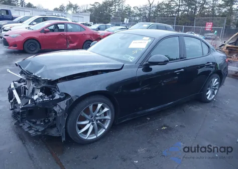 2023 Alfa Romeo Giulia Sprint Rwd z USA, uszkodzony, nr VIN ZARFAMAN1P7668325